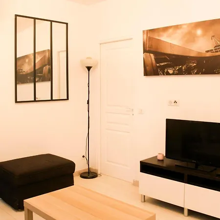 Διαμέρισμα Charming 4p In The Heart Of The 18th *